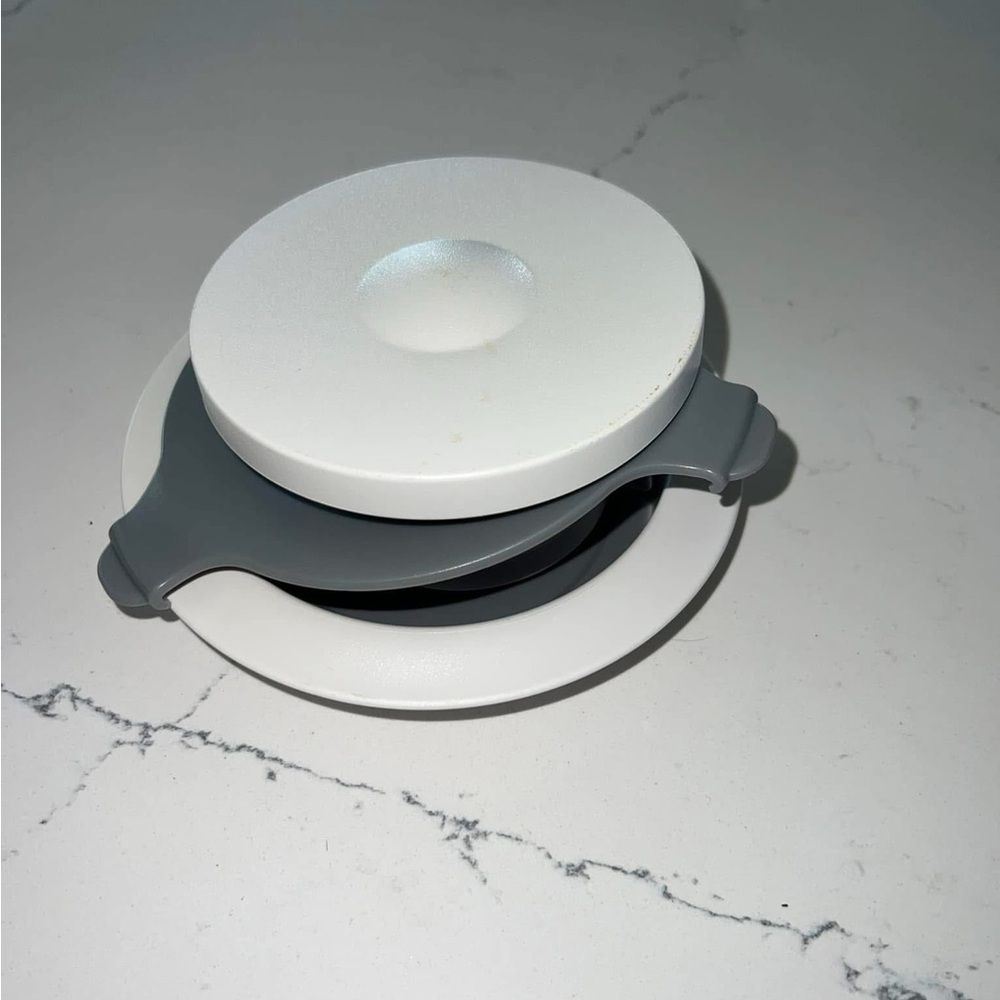 White and Gray Pampered Chef Burger Press